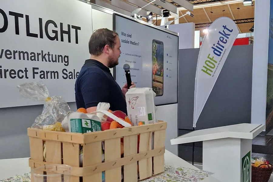 Impression vom DLG-Spotlight-Vortrag von NEXAS Media auf der EuroTier in Hannover.