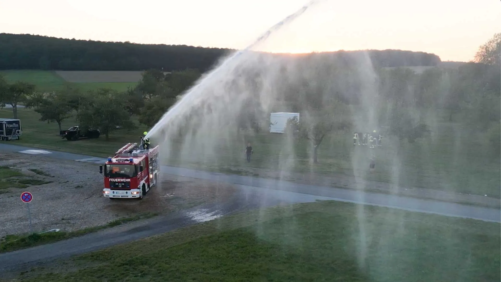 Feuerwehr Idstein Einsatzfahrzeug: Szene aus dem Videoprojekt Recruiting Feuerwehren Idstein, Wörsdorf, Walsdorf, Heftrich von NEXAS Media