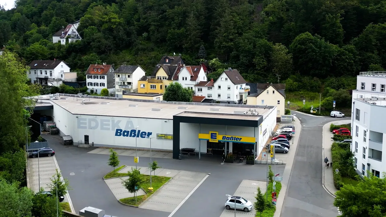Recruiting-Video für EDEKA Baßler mit echten Einblicken in den Arbeitsalltag, produziert von NEXAS Media